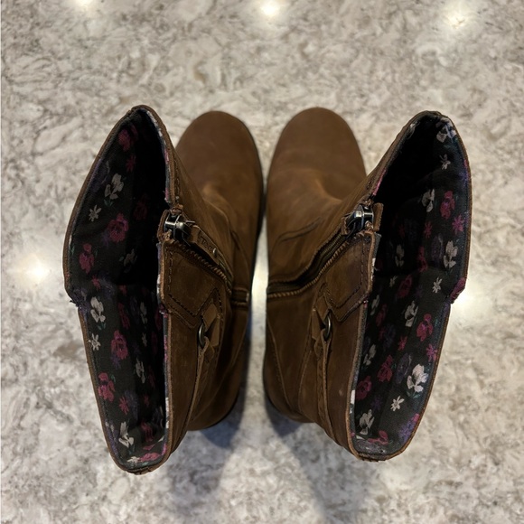 Teva Foxy Mid Boots Woman’s Size 11 - Picture 6 of 8